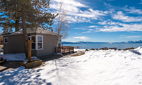 Tahoe Sands Resort lakeside cabins with view of Lake Tahoe